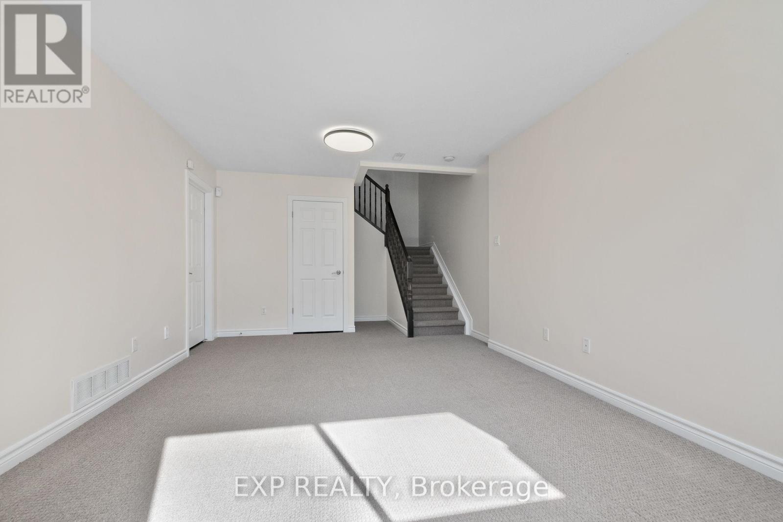 168 Garrity Crescent — photo 39