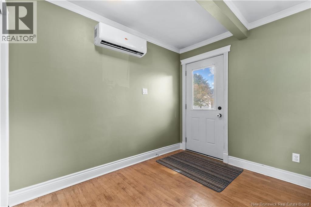 35 Lindsay Street - 8
