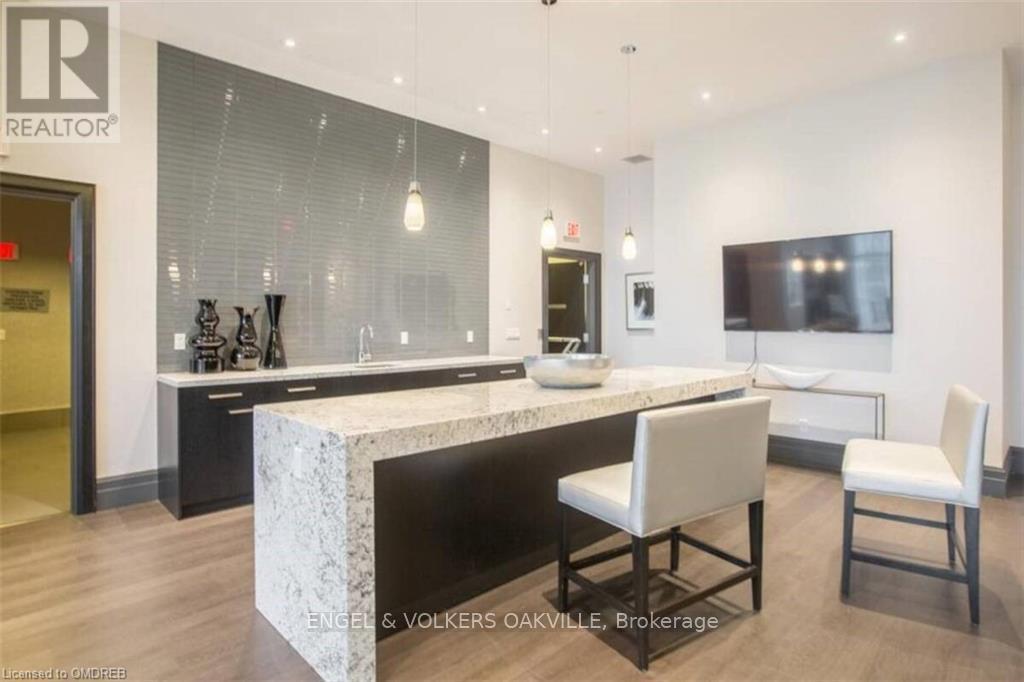 65 Speers Road — photo 15