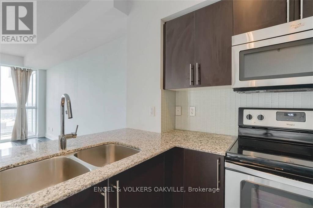 65 Speers Road — photo 4