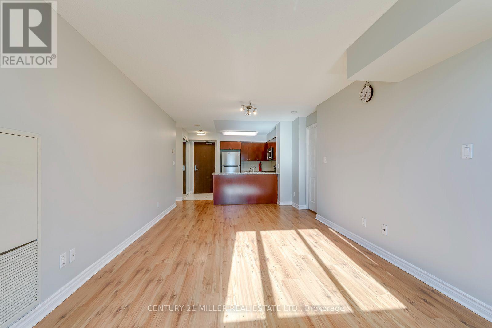 2010- 335 Rathburn Road West, Mississauga, ON photo 15