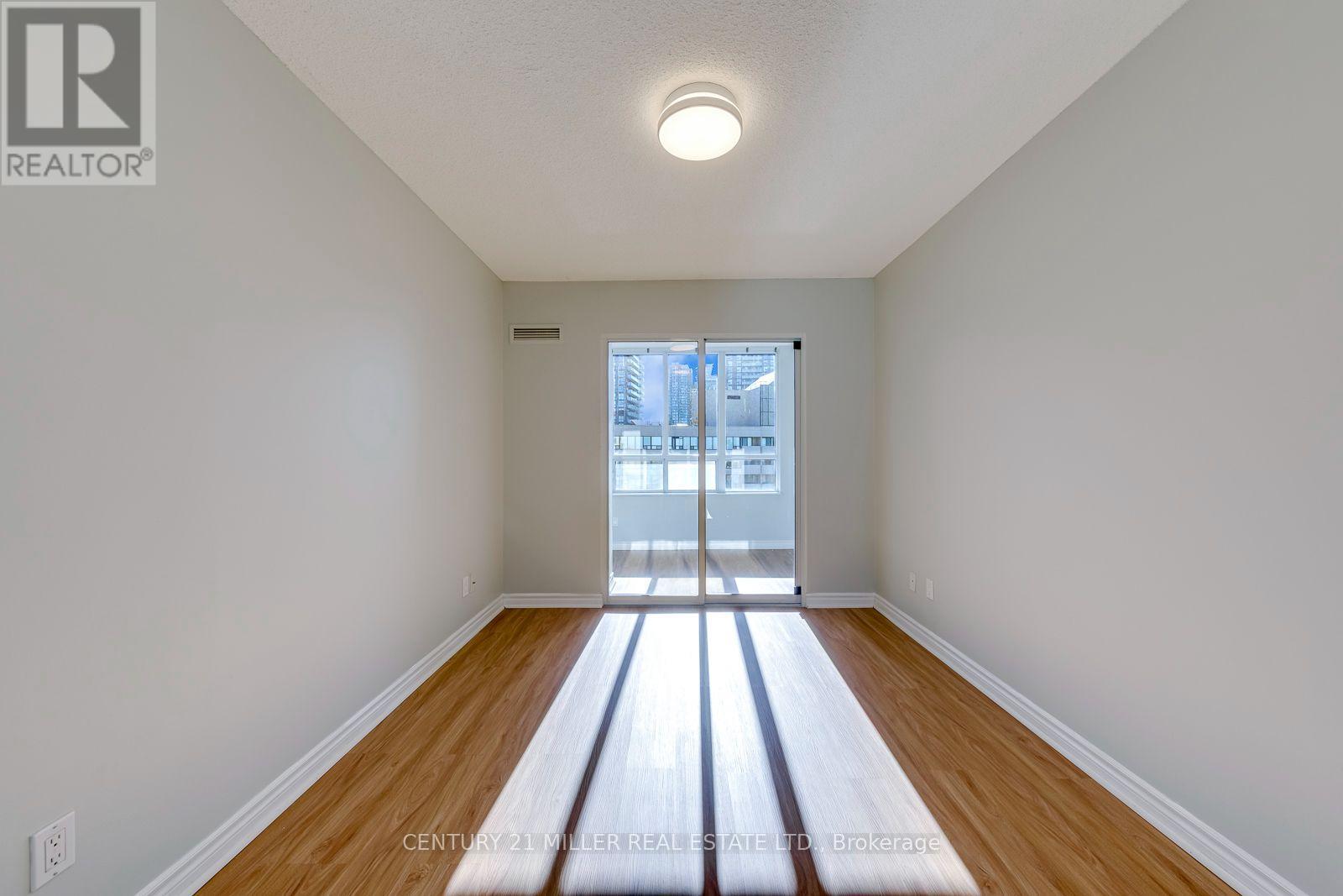 2010- 335 Rathburn Road West, Mississauga, ON photo 26