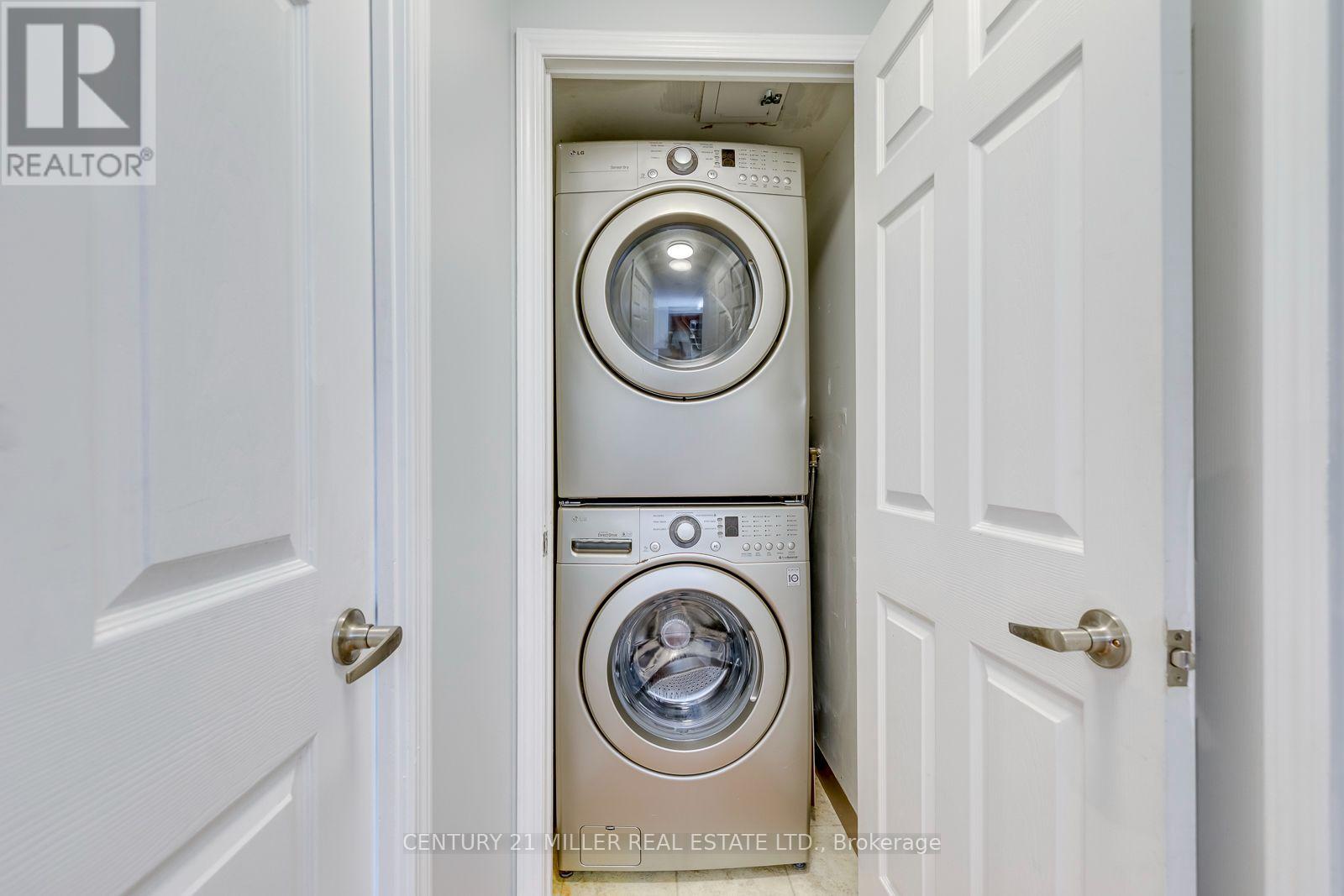 2010- 335 Rathburn Road West, Mississauga, ON photo 33