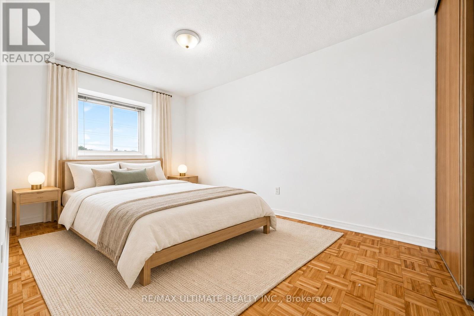 122 MOREGATE CRESCENT - 26