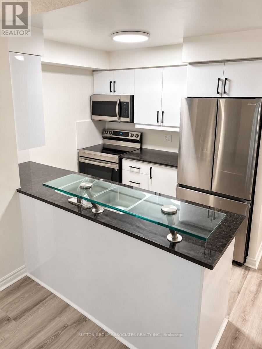 70 High Park Avenue — photo 2