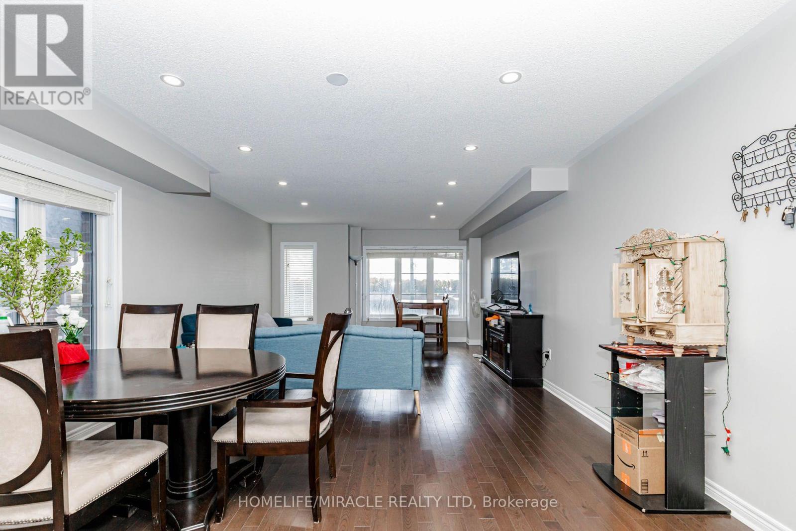 45 Padbury Trail, Brampton, ON photo 14