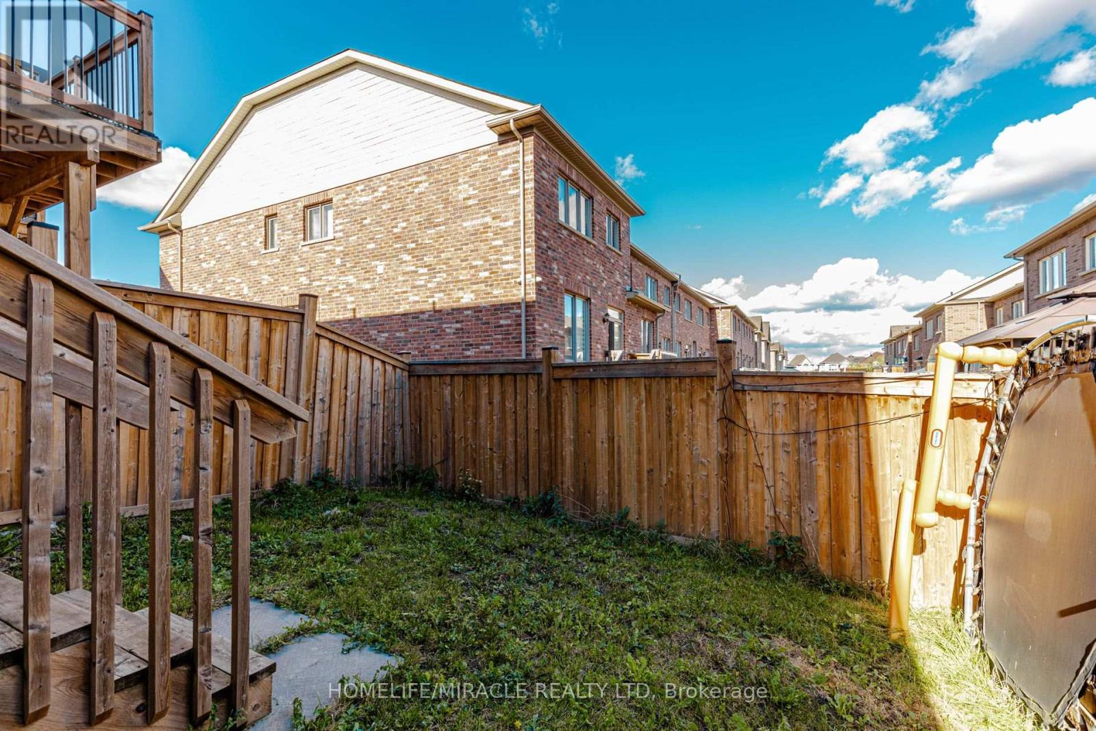 45 PADBURY TRAIL - 48