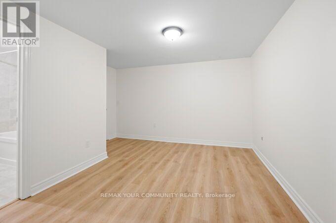 3 Indianola Drive, Toronto, ON photo 32