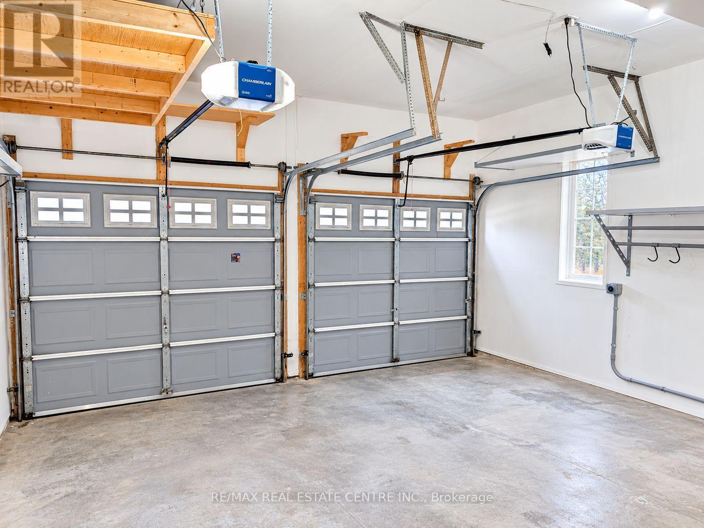 1302 Renfield Drive, Burlington, ON photo 11