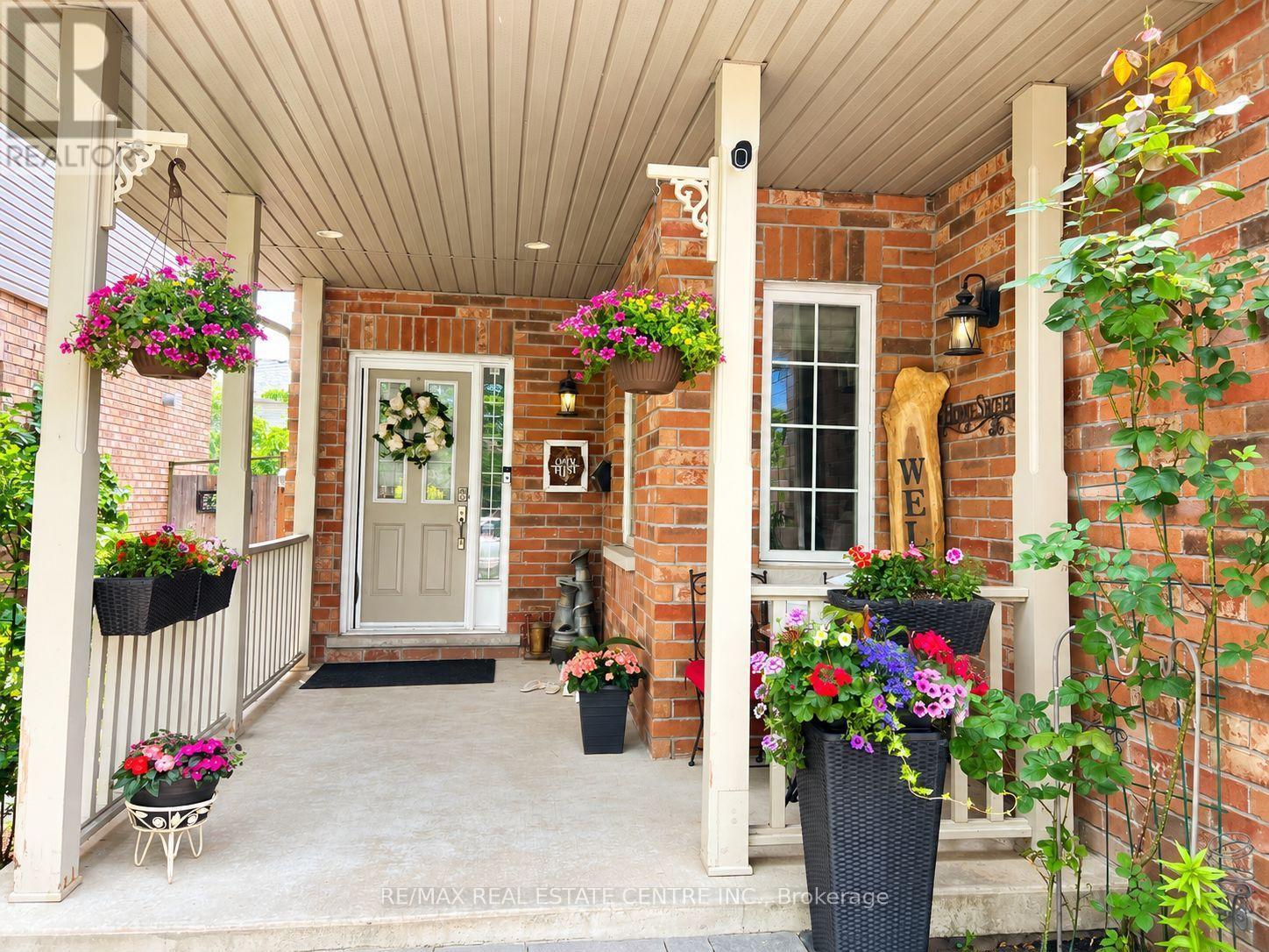 1302 Renfield Drive, Burlington, ON photo 2
