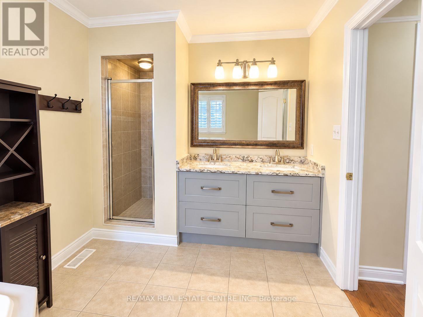 1302 Renfield Drive, Burlington, ON photo 23