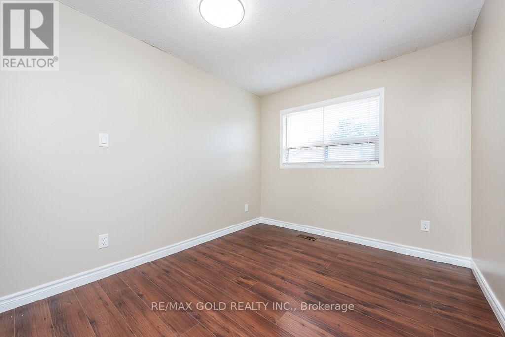 7283 Sigsbee Drive, Mississauga, ON photo 37