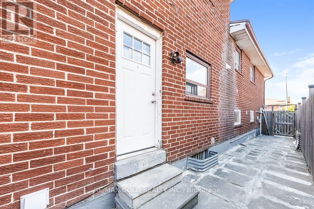 7283 SIGSBEE DRIVE - 38