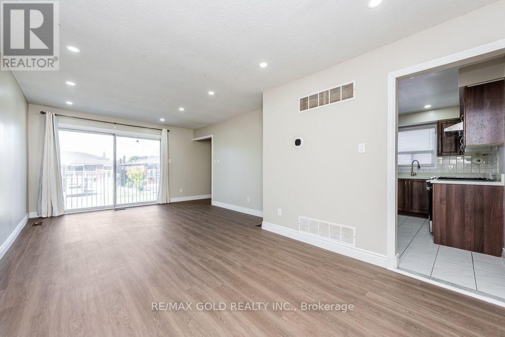 7283 Sigsbee Drive, Mississauga, ON photo 9