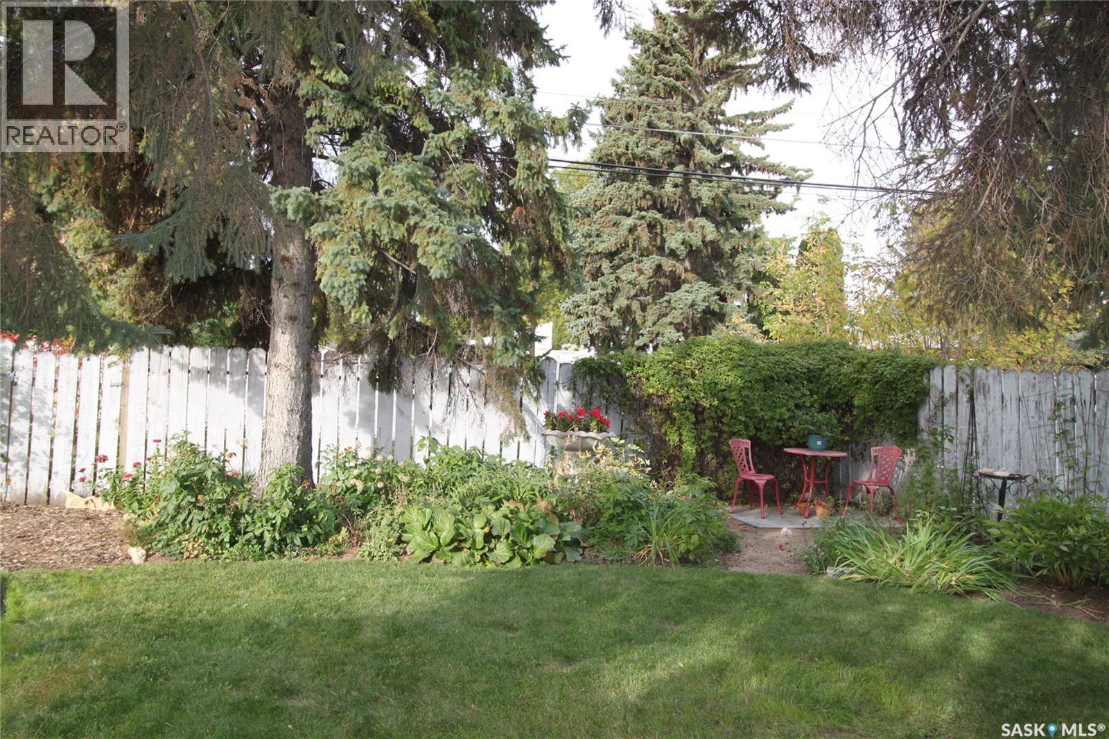 1015 H AVENUE N, Saskatoon — photo 15