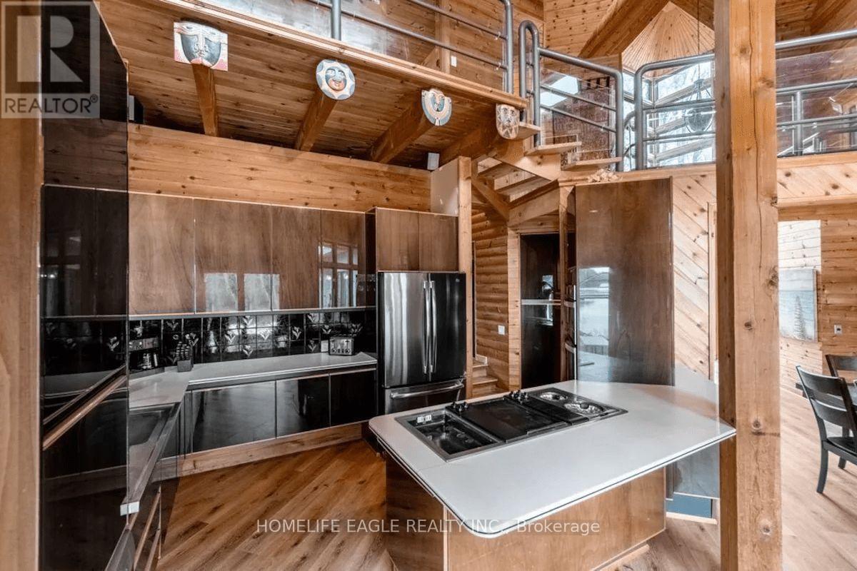 1092 South Clear Lake Road, Bracebridge, ON photo 10