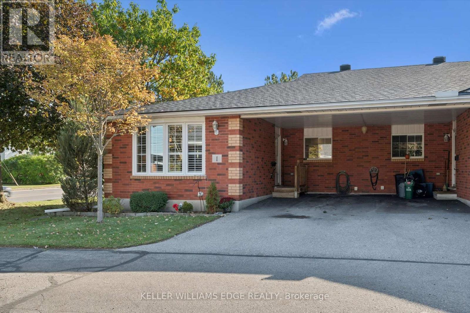 1- 570 West Street West, Brantford, ON photo 2
