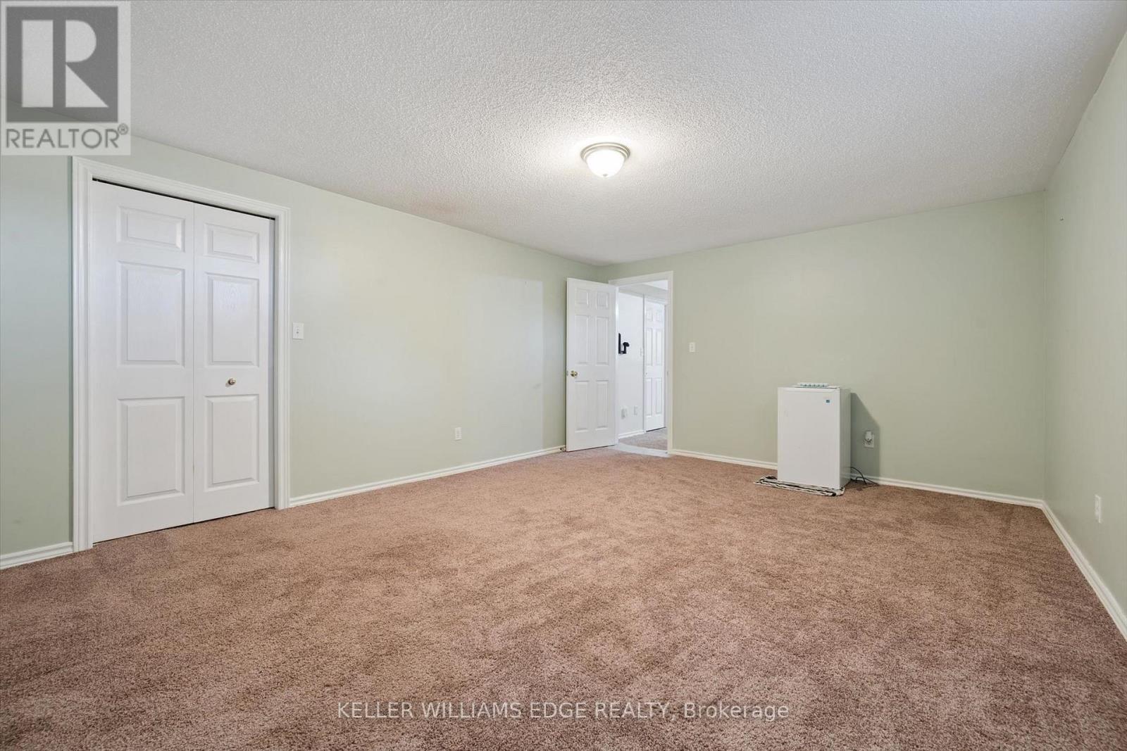 #1 570 WEST STREET W - 29