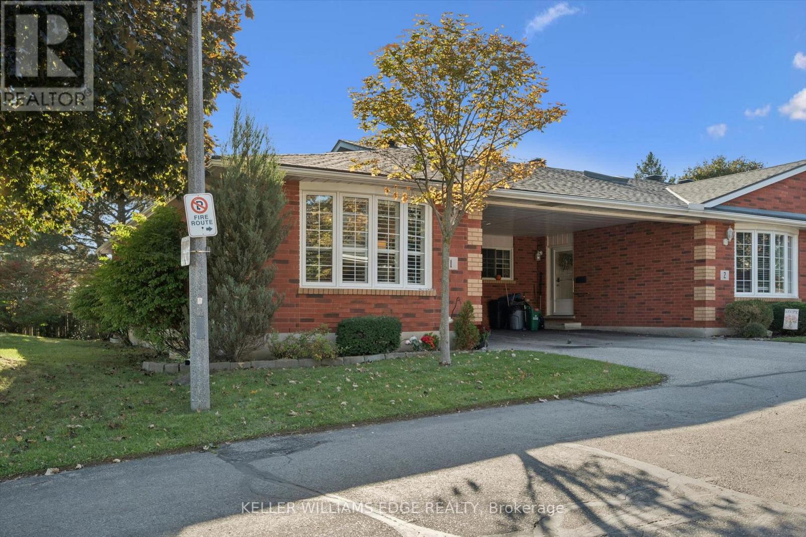 1- 570 West Street West, Brantford, ON photo 3