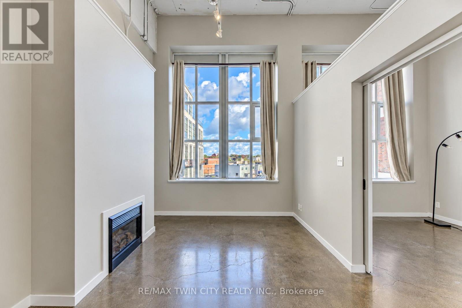 405- 404 King Street West, Kitchener, ON photo 16