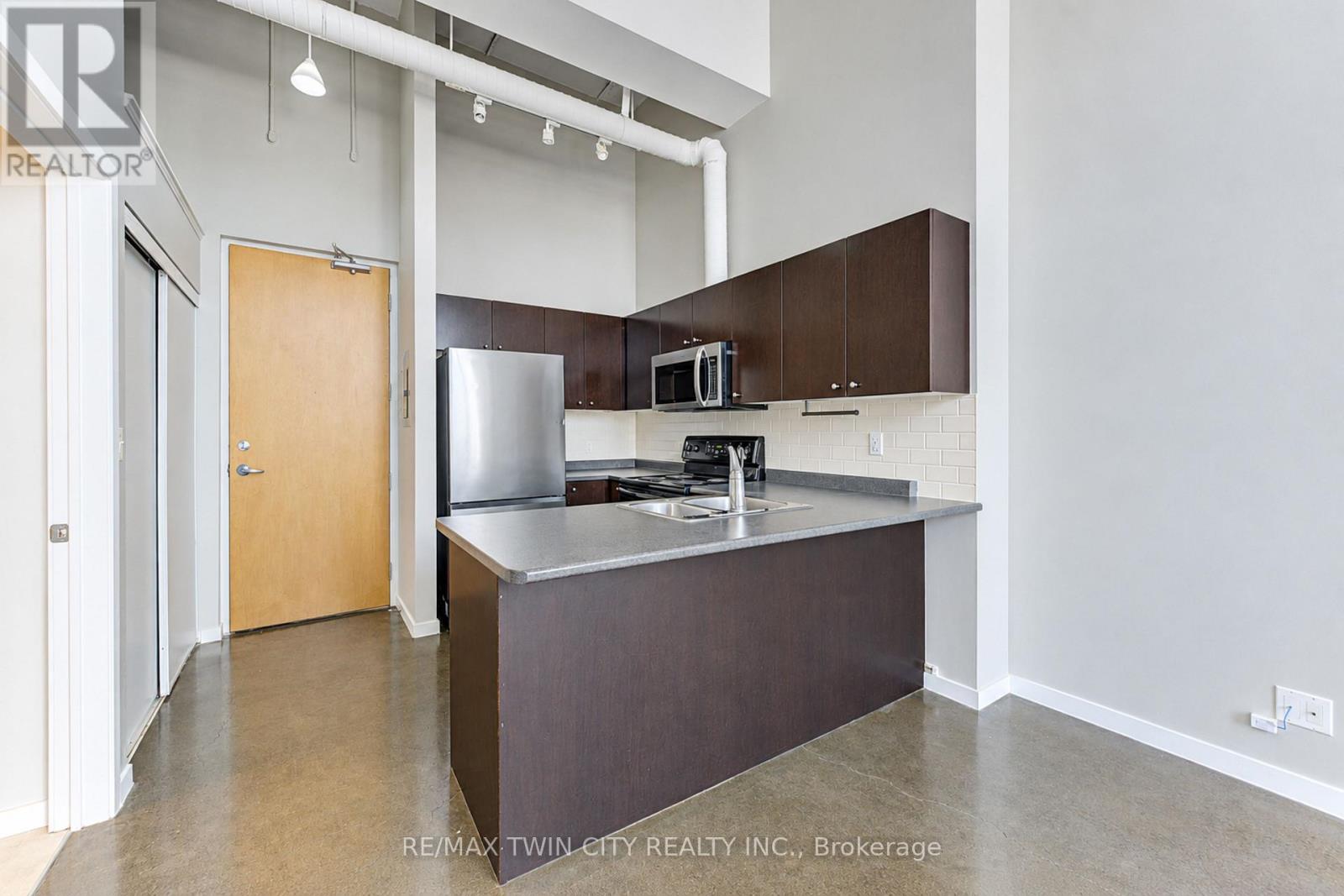 405- 404 King Street West, Kitchener, ON photo 8