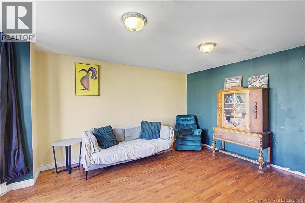 272 Hughes street - 12