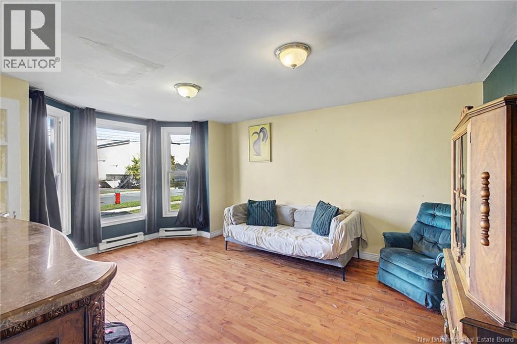 272 Hughes street - 15