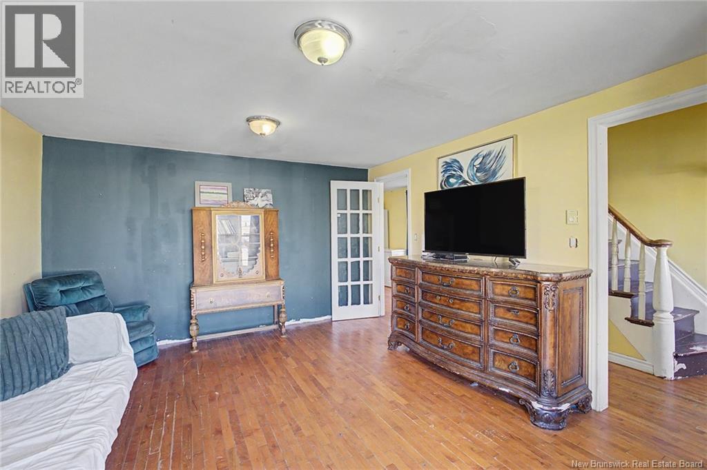 272 Hughes street - 13