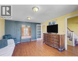 Foyer - 272 Hughes Street, Devon, NB E3A2W3 Photo 13