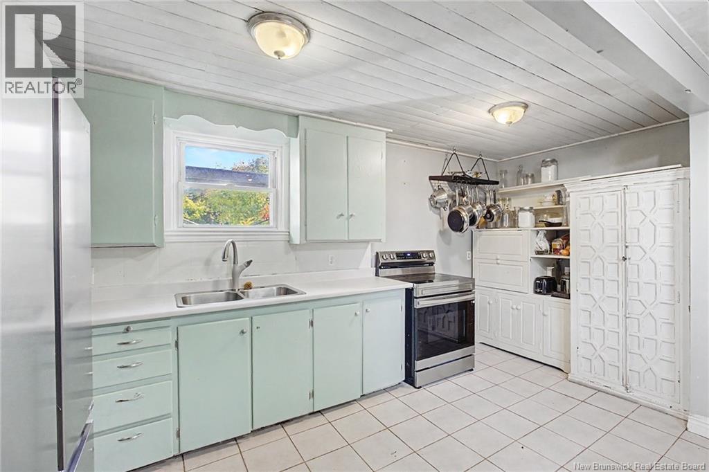 272 Hughes street - 19