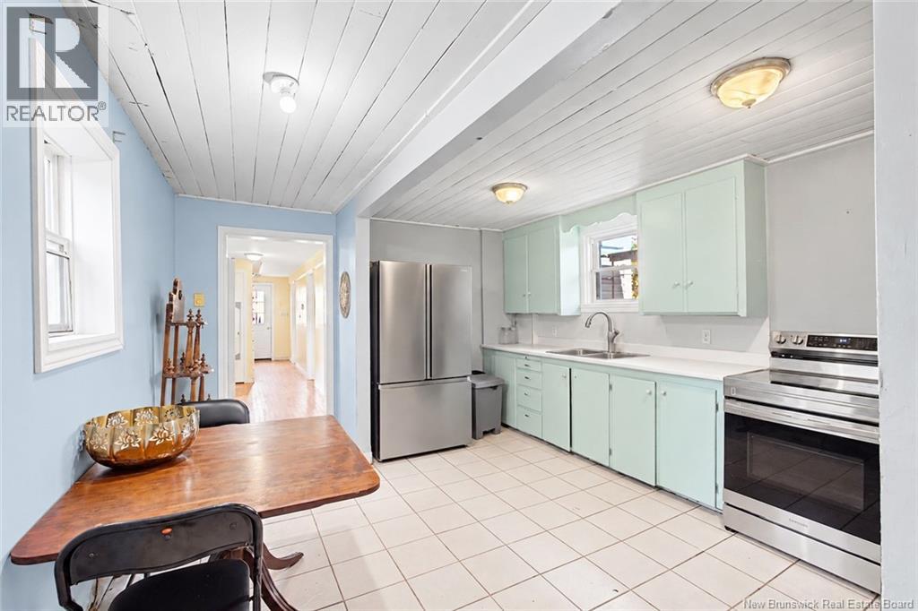 272 Hughes street - 24