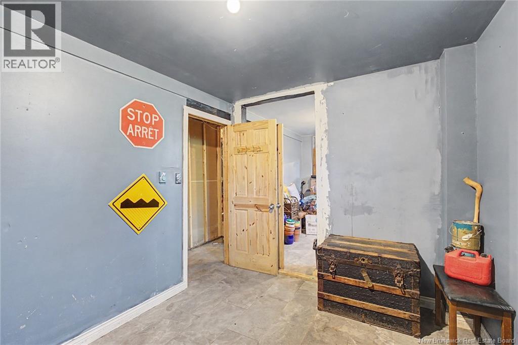 272 Hughes street - 36