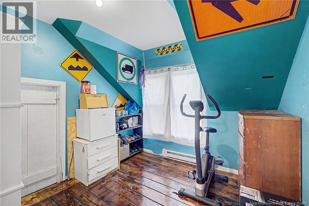 272 Hughes street - 27