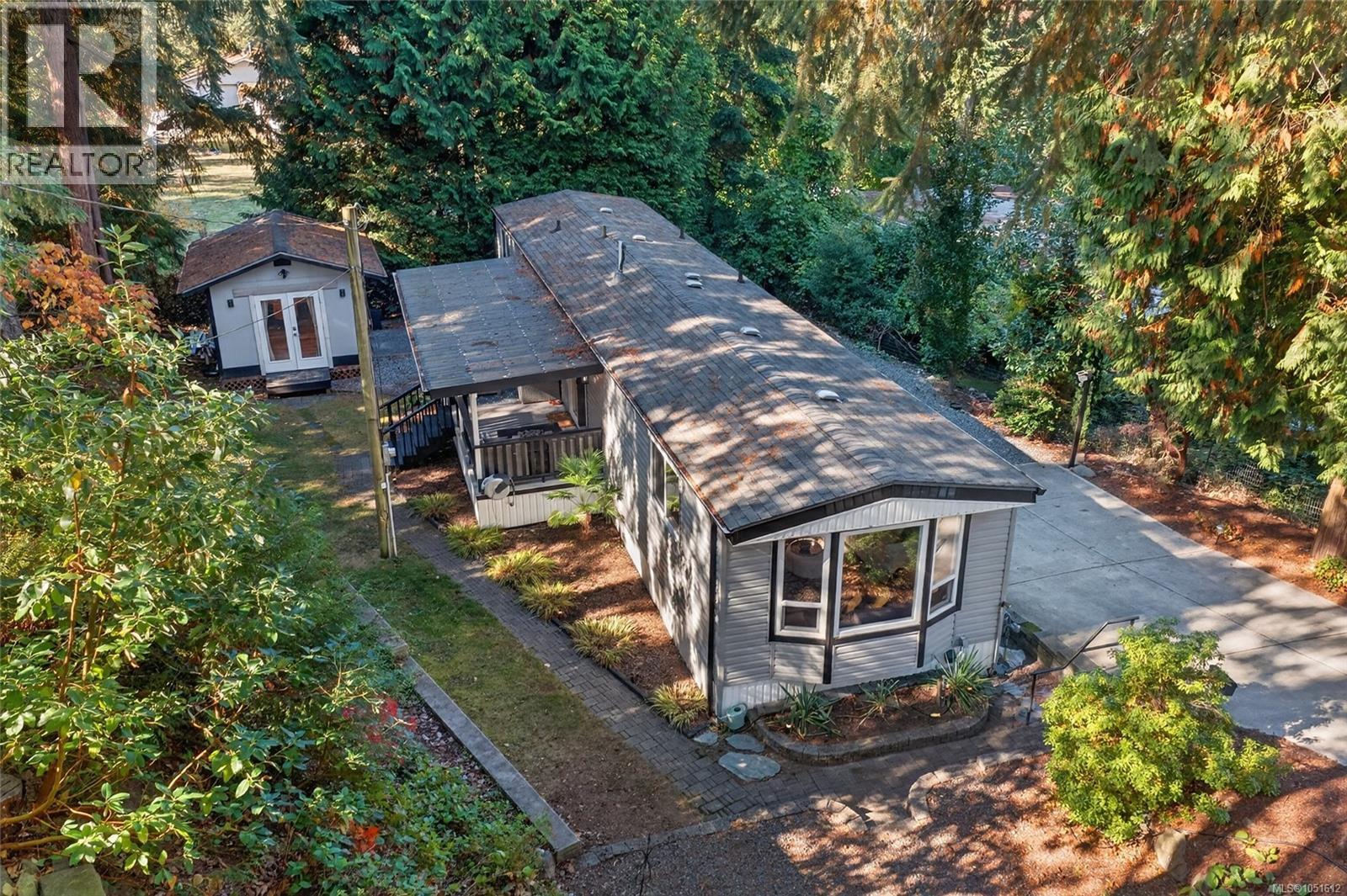 6071 Pine Ridge Cres, Nanaimo - Image 1
