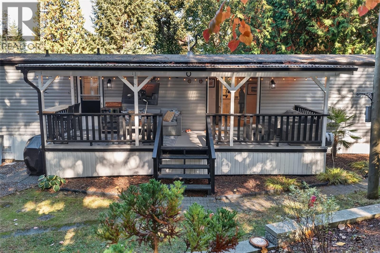 6071 Pine Ridge Cres, Nanaimo - Image 1