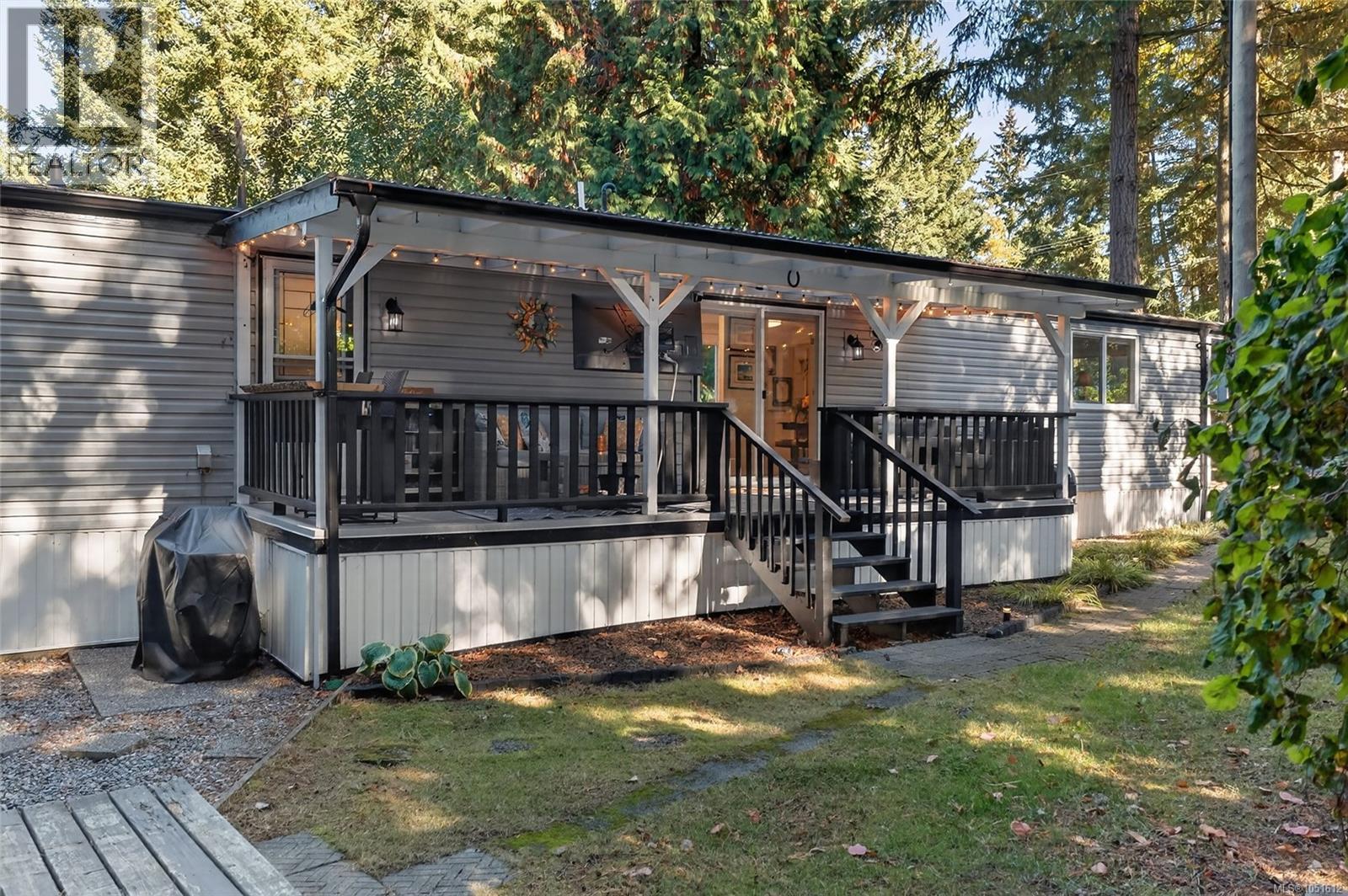 6071 Pine Ridge Cres, Nanaimo - Image 1