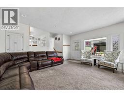 5835 28 Avenue NE - photo 17