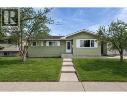 5835 28 Avenue NE - photo 1
