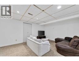 5835 28 Avenue NE - photo 26