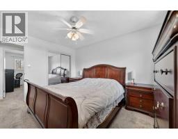 5835 28 Avenue NE - photo 22