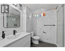 5835 28 Avenue NE - photo 32