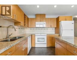 Primary Bedroom - 2204, 77 Spruce Place Sw, Calgary, AB T3C3X6 Photo 6