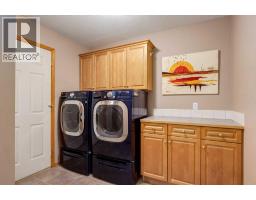 133 Strathlea Court SW - photo 18