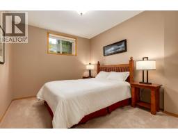 133 Strathlea Court SW - photo 27