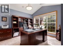 133 Strathlea Court SW - photo 15