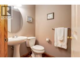 133 Strathlea Court SW - photo 17