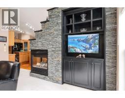 133 Strathlea Court SW - photo 4