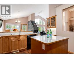 133 Strathlea Court SW - photo 7