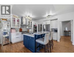 Laundry room - 2 Drake Landing Road, Okotoks, AB T1S2M7 Photo 11