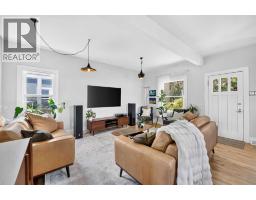 234 8 Street NE - photo 8